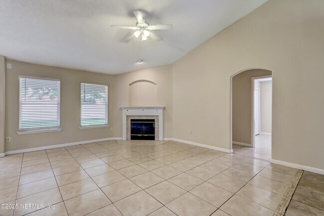 Building Photo - 9703 Cedar Ridge Dr W