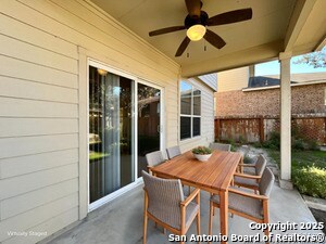 Building Photo - 6811 Karnes Leaf