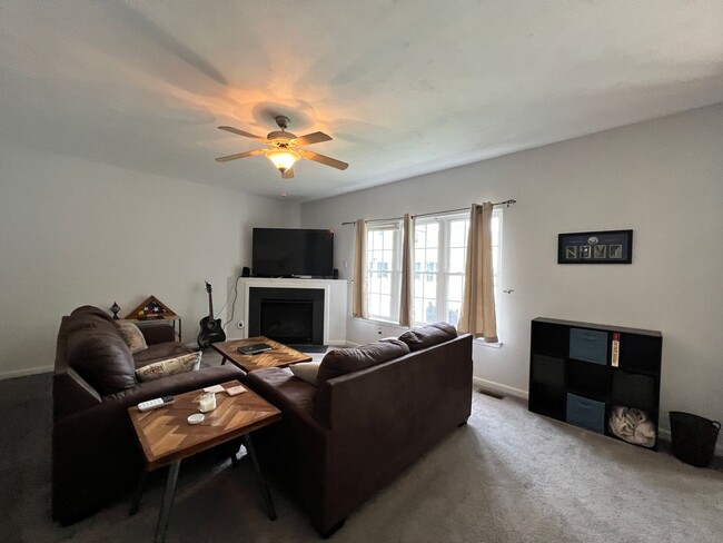 Building Photo - 4 bedroom home in Oceanview, Norfolk