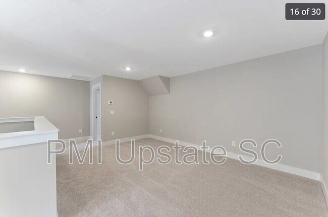 Building Photo - 309 Breakwater Ln