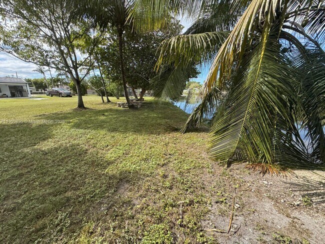 Building Photo - 11755 SW 37th St