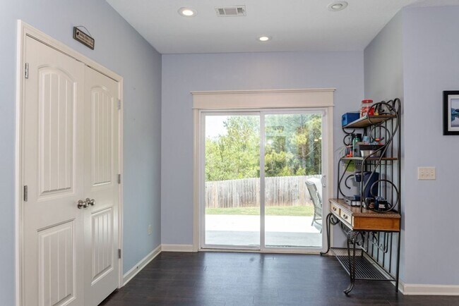 Building Photo - Garrett Creek Subdivision