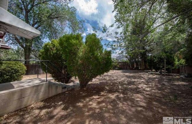 Building Photo - 308 College Ct