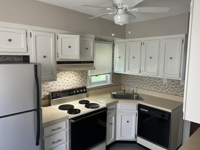 Building Photo - 522 Millman Dr