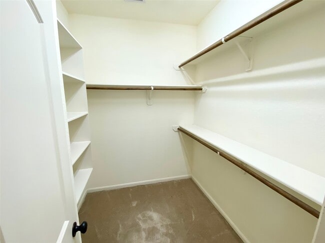 Building Photo - 12147 San Luca St