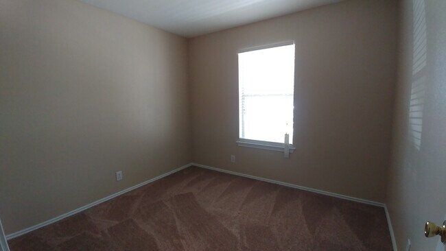 Building Photo - 244 Langely