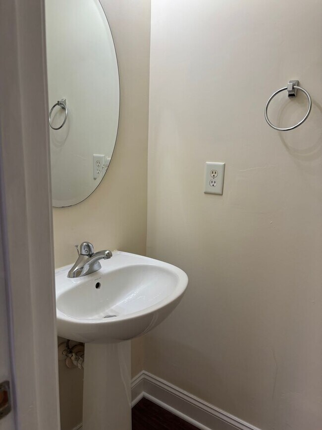 Building Photo - 3 bedroom 2.5 bath in Covington at Providence