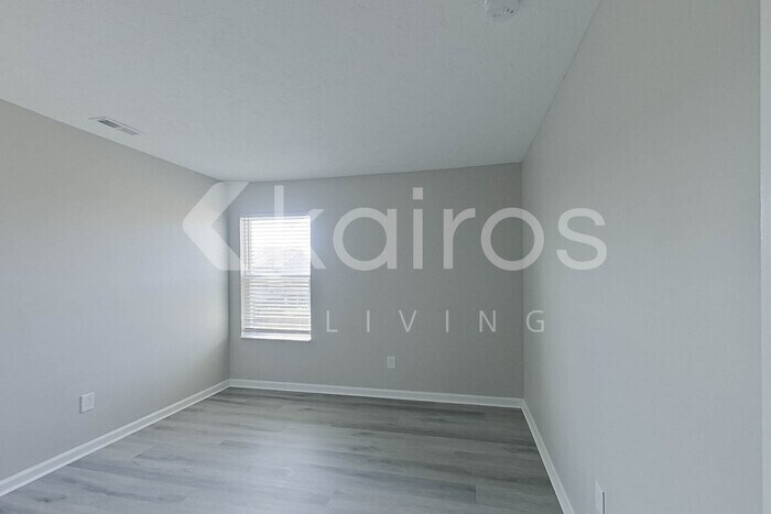 Building Photo - 10303 Deercrest Ln