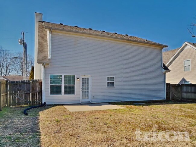 Building Photo - 4028 Deer Run Trce