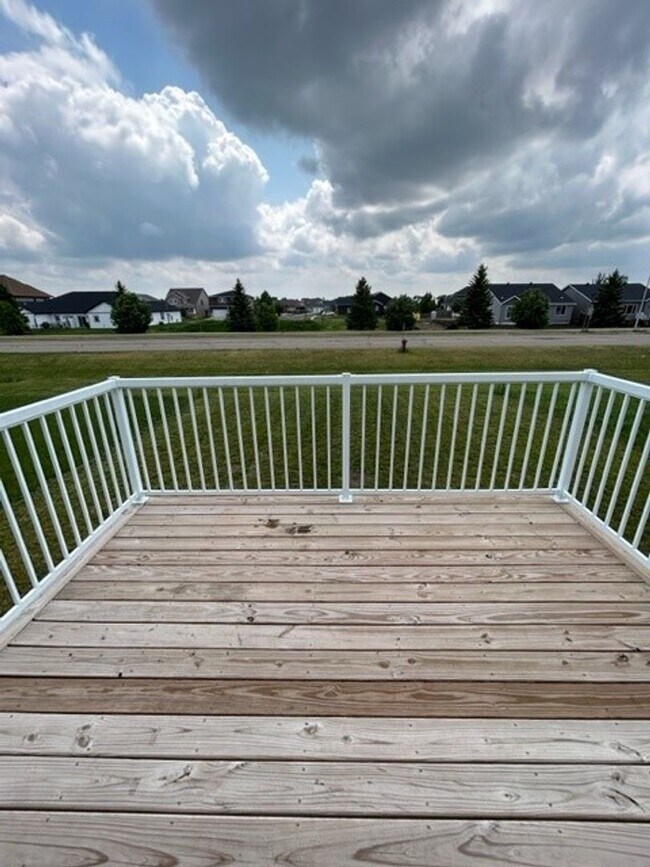 Building Photo - 3027 39th Ave S