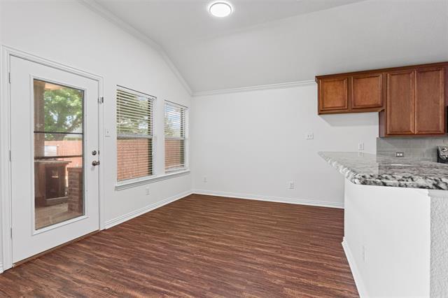 Building Photo - 201 Ute Creek Ct