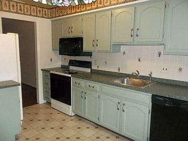 Building Photo - 713 Chimney Hill Ln