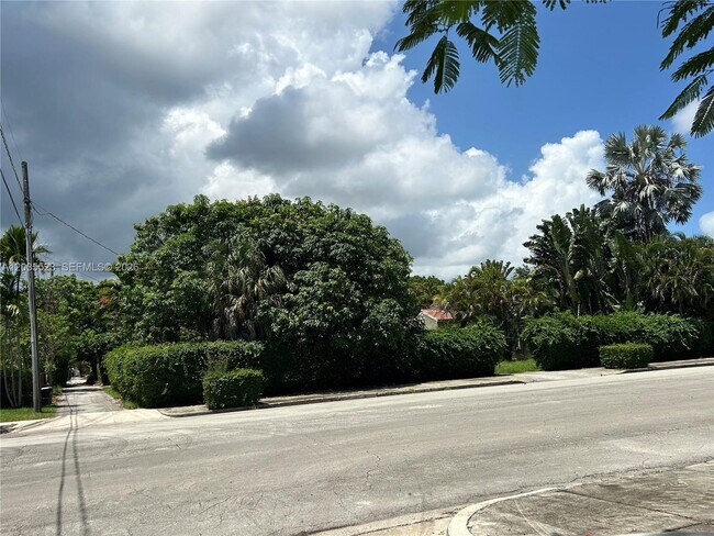 Building Photo - 9600 N Miami Ave