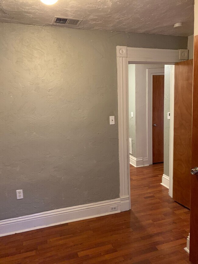 Building Photo - 6829 McPherson Blvd