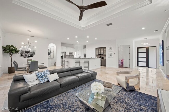 Building Photo - 27153 Barefoot Ln