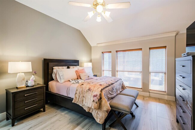 Building Photo - 10010 Forest Spring Ln