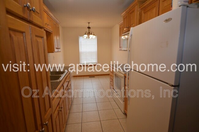 Building Photo - 5200 Hardy Ct