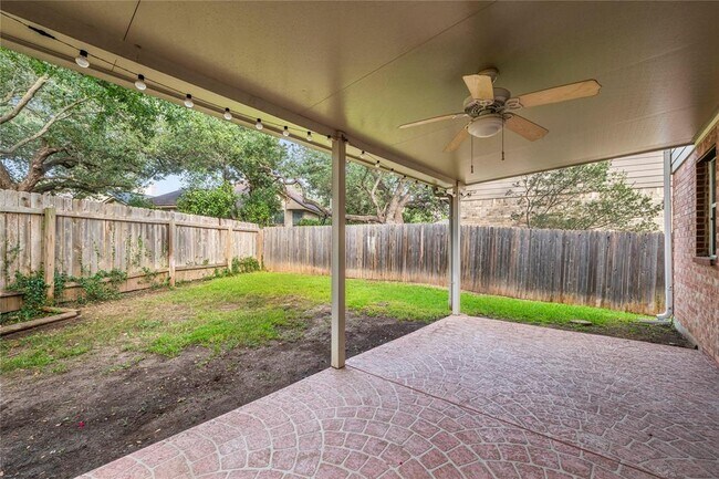 Building Photo - 5105 Hibiscus Valley Dr