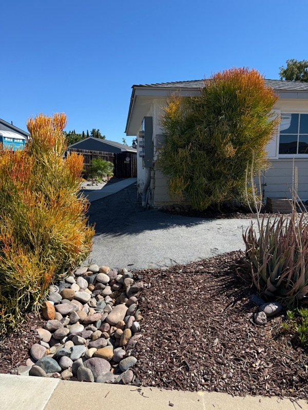 Building Photo - 6649 Delbarton St