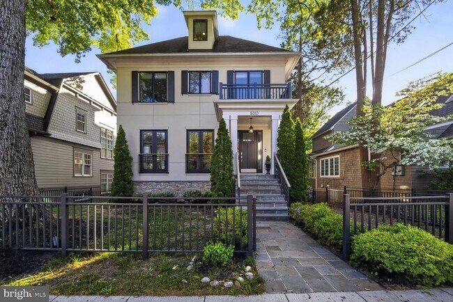 Building Photo - 5310 Dorsett Pl NW