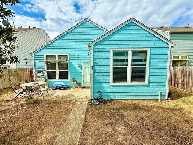 Building Photo - 506 Shadow Point