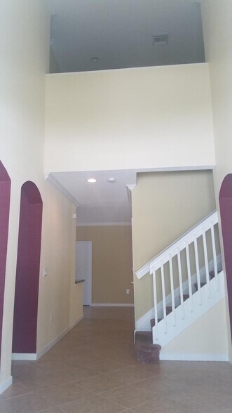 Building Photo - 1445 E Bexley Park Dr