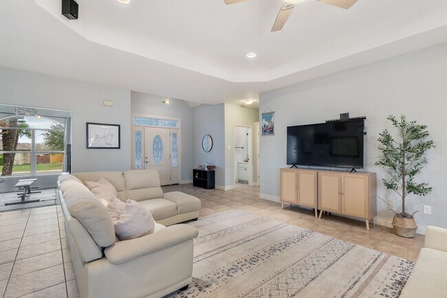Building Photo - 210 Saddle Blanket
