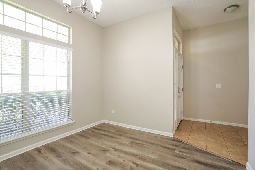 Building Photo - 3349 Horseshoe Trail Dr