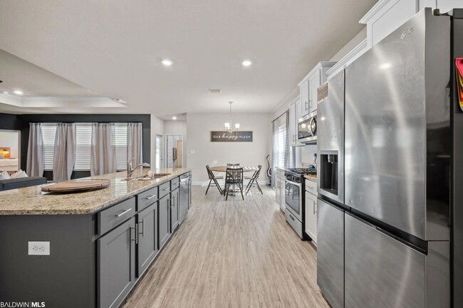 Building Photo - Charming 4BR House in Daphne