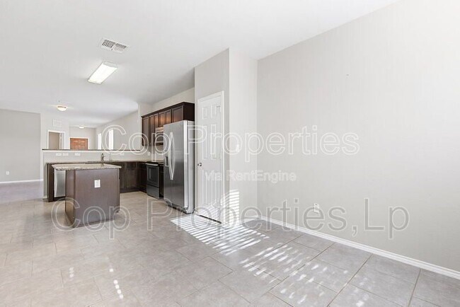 Building Photo - 3811 Quiet Pine