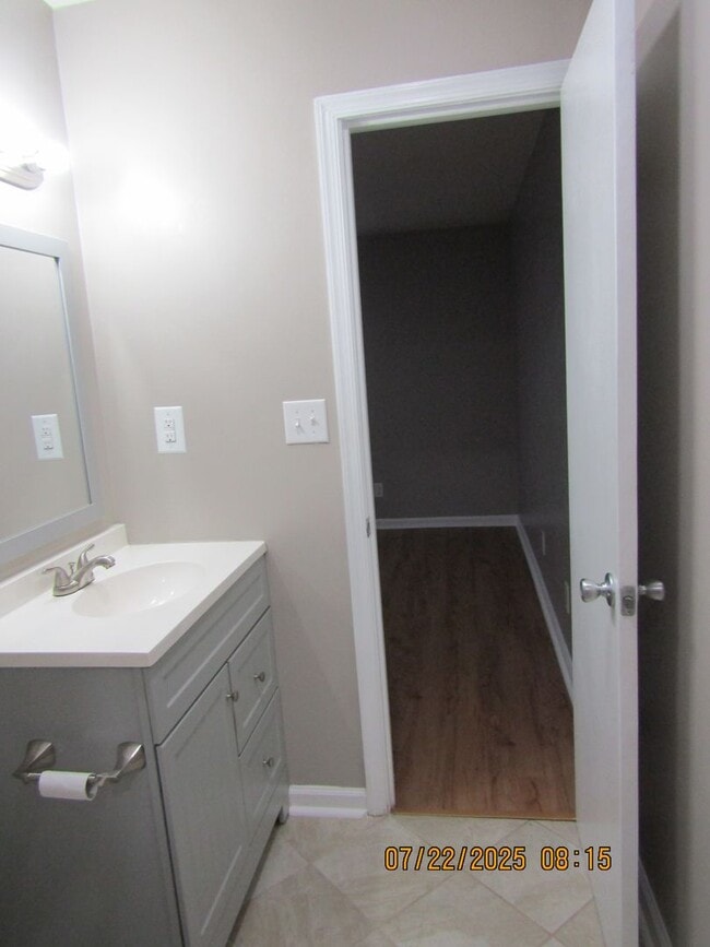 Building Photo - South Virginia Beach Barberton