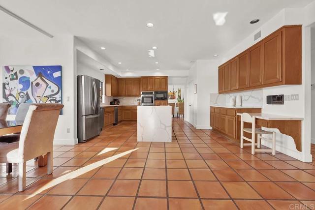 Building Photo - 3230 Piragua St