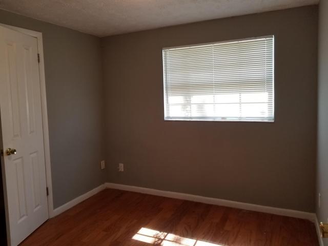 Building Photo - 3 bedroom in Jacksonville FL 32219