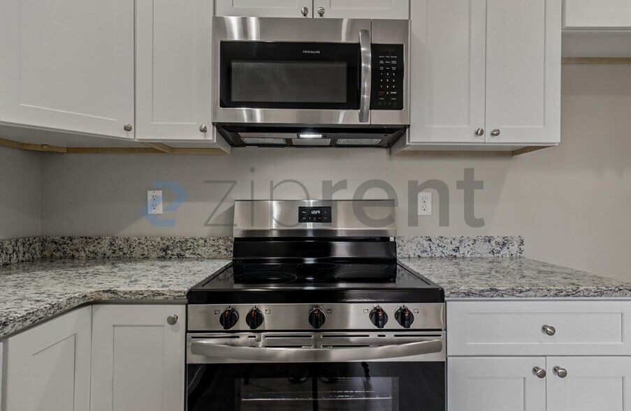 Building Photo - Unit Unit 4