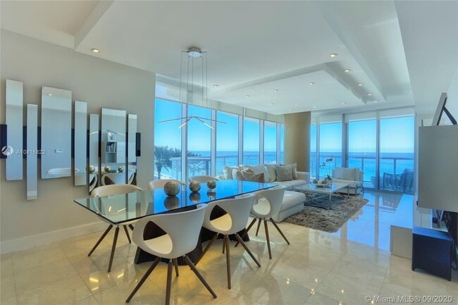 Building Photo - 17001 Collins Ave