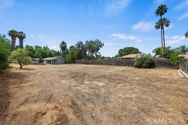 Building Photo - 15833 Ridgeway Ave