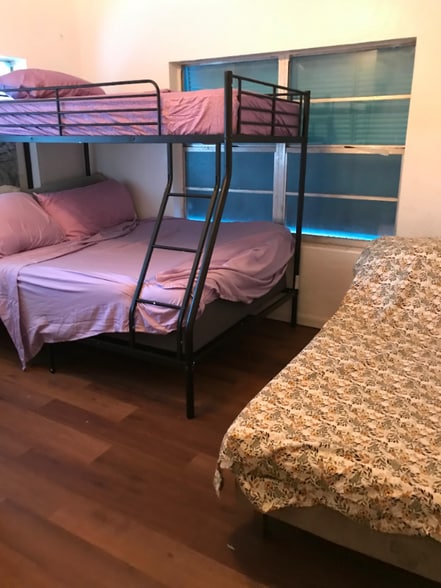 Building Photo - 314 N D St