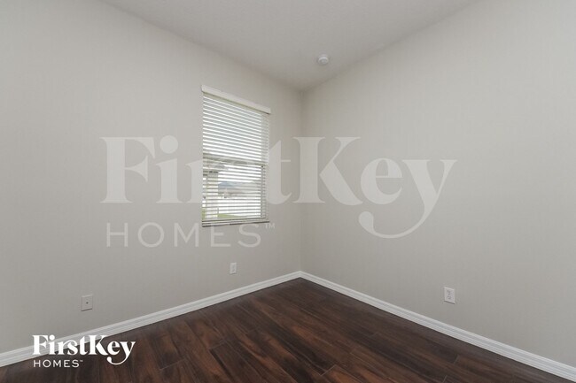 Building Photo - 2615 Eagle Canyon Dr N