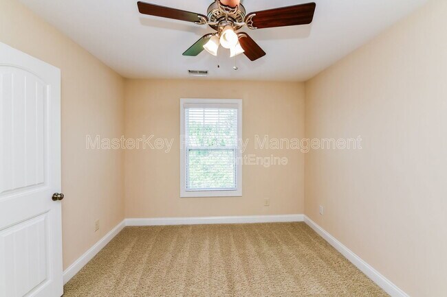 Building Photo - 906 Keaton Ridge Court