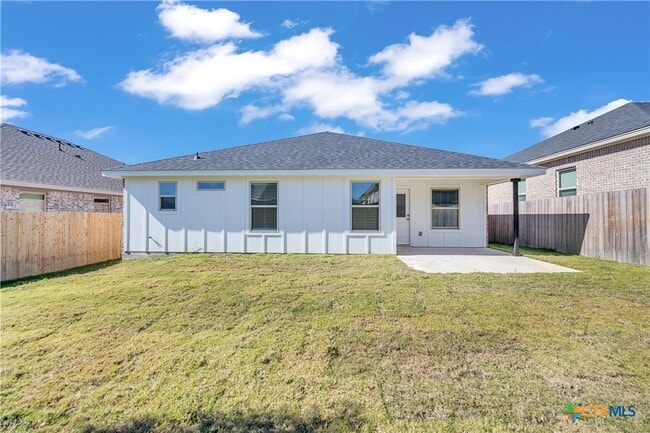 Building Photo - 5202 White Rose Dr