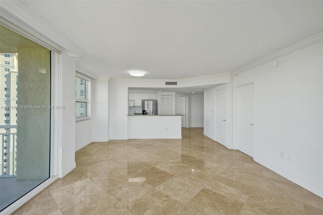 Building Photo - 19501 W Country Club Dr