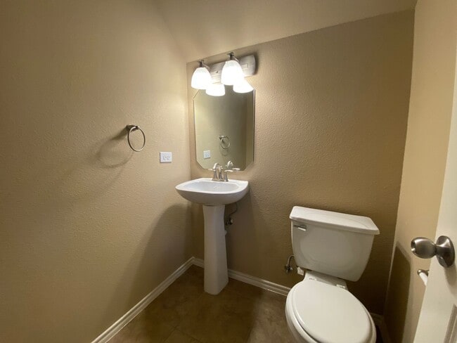 Building Photo - 27039 Trinity Bend