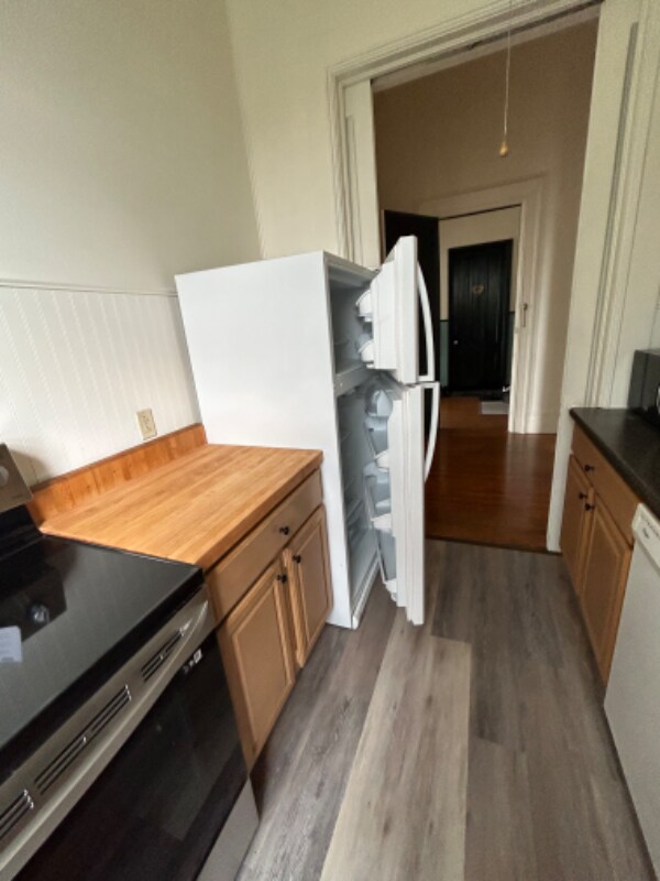 Building Photo - 111 Union St