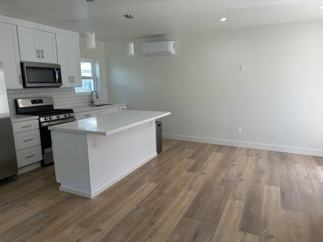 Building Photo - 10206 Erie St