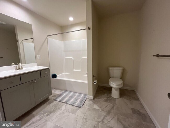 Building Photo - 13046 Monterey Ln