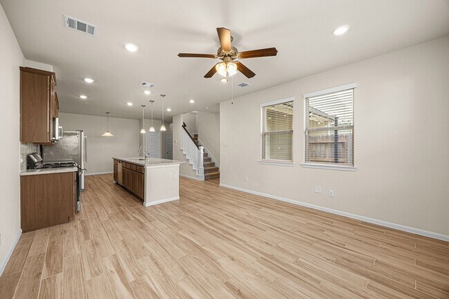 Building Photo - 5617 Evanston Ln