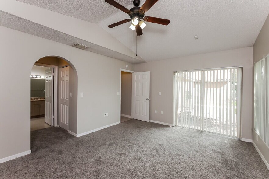 Building Photo - 18750 NW 1st St