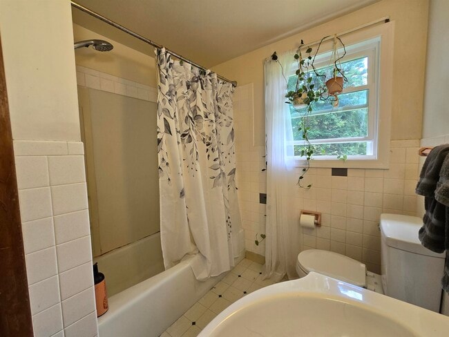 Building Photo - 101 Range Rd