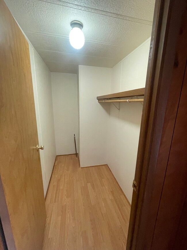 Building Photo - 488 Mountain Shadows Rd