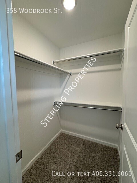 Building Photo - 358 Woodrock St